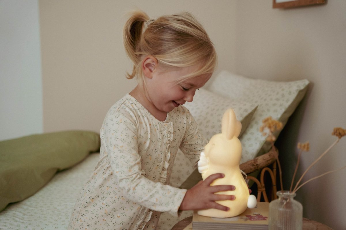 Little Dutch: lampka Króliczek - obrazek 2