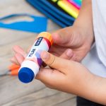 MILAN: klej w sztyfcie THE FUN granatowy 1 szt. - obrazek 2