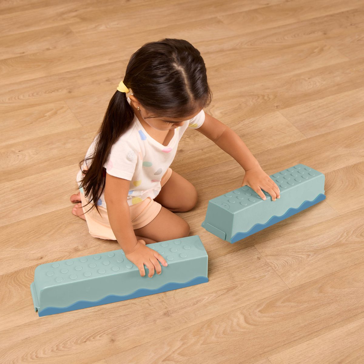 b.toys: Balance & Hop Beams – BELKI SENSORYCZNE - obrazek 9