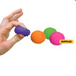 Schylling: gniotek sensoryczny MINI - Z WZOREM / Teenie Singles Needoh