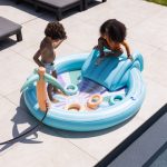 The Swim Essentials: dmuchany wodny plac zabaw, basen ze zjeżdżalnią Rainbow - obrazek 2