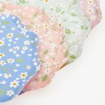 Meri Meri: KWIATOWY OGRÓD - Duże talerzyki 12 szt. - obrazek 3