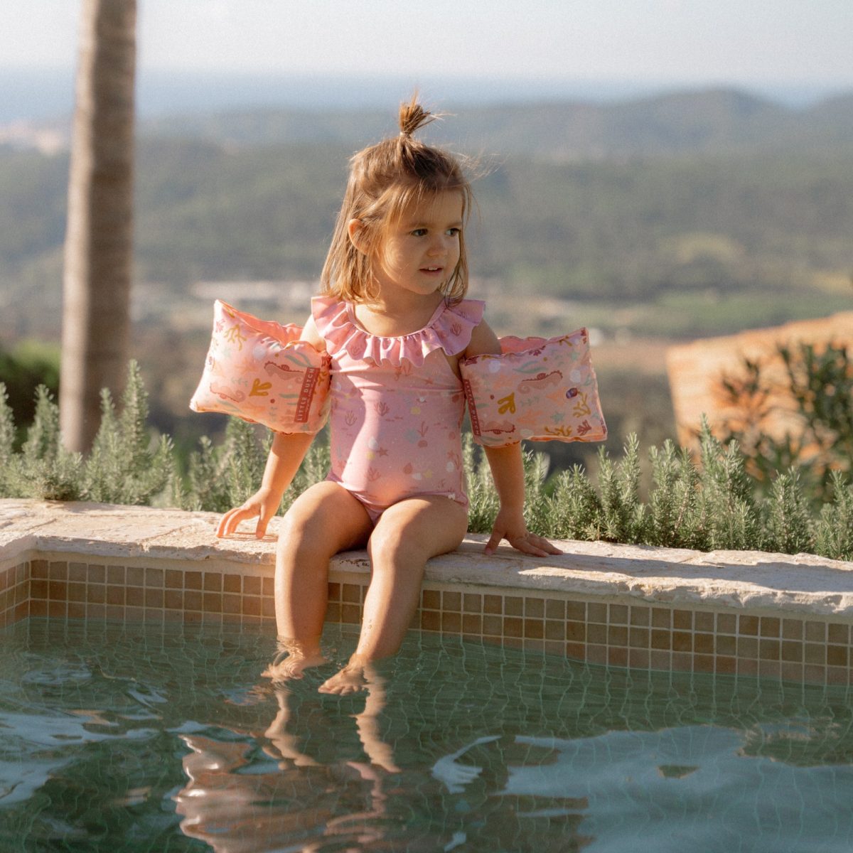 9983_2012747_1_2000x3000 Little Dutch: rękawki do pływania Pink Ocean Dreams - obrazek 2