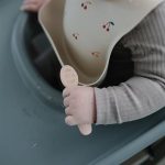 Mushie: Pierwsze Łyżeczki dla Niemowląt 2-pack - Blush/Shifting Sand - obrazek 3