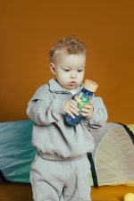 Petit Boum: Butelka sensoryczna dwufazowa MOVE SPIRALA niebieska - obrazek 2