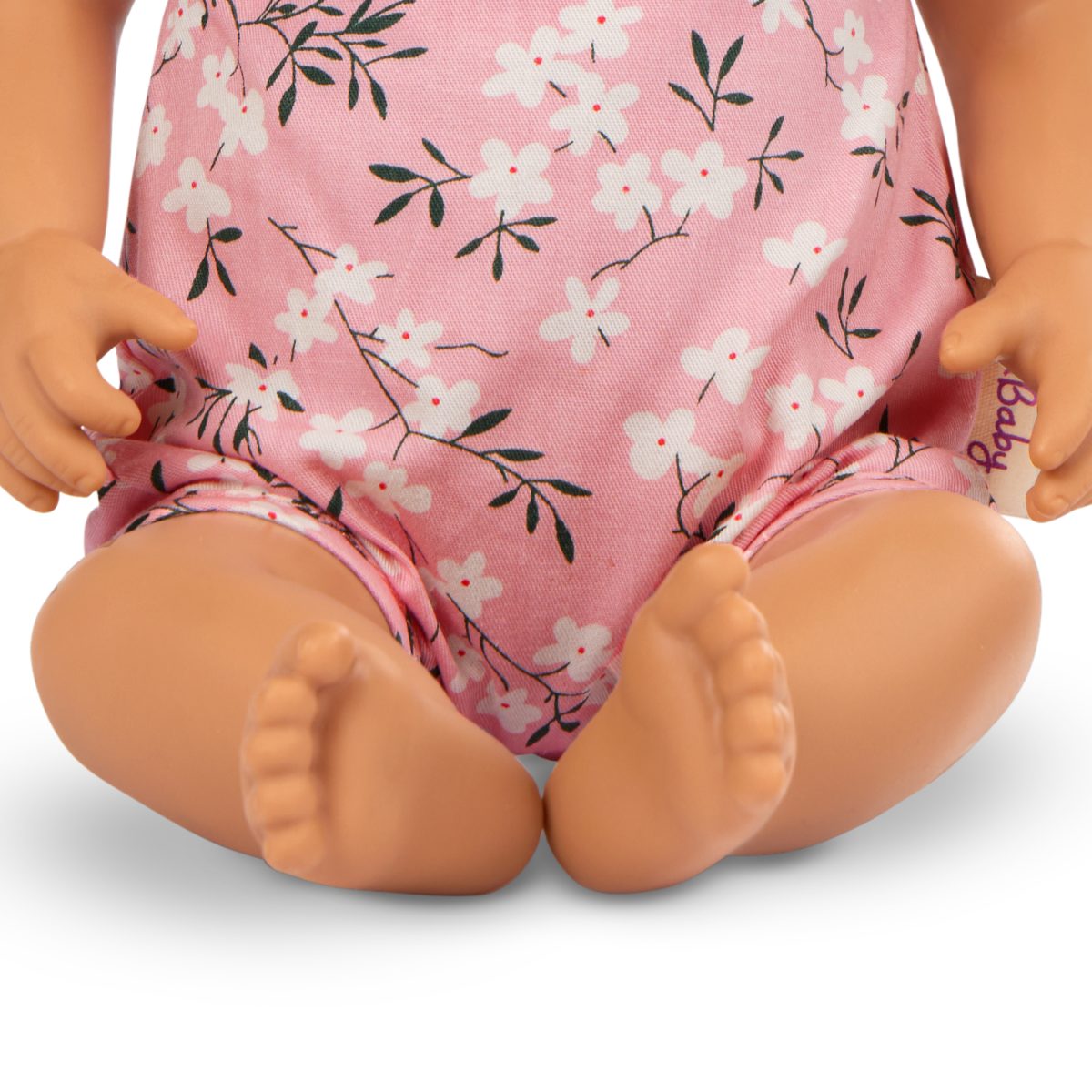 LBY7329_DP_D LullaBaby: Lalka NIEMOWLĘ ze smoczkiem, w ubranku w kwiatuszki i opasce - obrazek 4