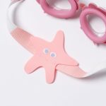 Sunnylife - Okulary pływackie dla dzieci - ROSE rozgwiazda - obrazek 6