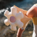 Sunnylife: dziecięce dmuchane rękawki Princess Swan - obrazek 2