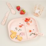 Done by Deer: Sztućce dla Dziecka Foodie Tiny Farm Powder - obrazek 2