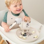 Done by Deer Kubek z Ustnikiem Foodie Tiny Farm Sand - obrazek 4