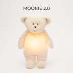 MOONIE 2.0 szumiący miś Organic z lampką POLAR