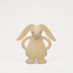 MOONIE gryzak z naturalnego kauczuku królik SAND