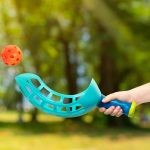 Battat: Scoop & Toss Game Set – gra zręcznościowa – SZUFLE z piłkami - obrazek 4