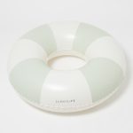 Sunnylife: dmuchane koło do pływania Olive Stripe - obrazek 3