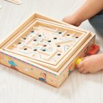 Janod: gra zręcznościowa labirynt Ball Maze Applepop 5+ - obrazek 5