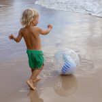 Sunnylife: nadmuchiwana piłka plażowa 3D The Seagull - obrazek 2