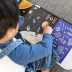 Tiger Tribe: magnetyczna teczka układanka Kosmos - obrazek 2