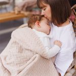 BabyOno: Kocyk z wełny merino jasny beż 75 x 100 cm - obrazek 5