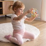 BabyOno: Grzechotka GRYZAK Zabawka sensoryczna Klepsydra - obrazek 2