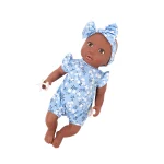 LullaBaby: Lalka NIEMOWLĘ ze smoczkiem, w ubranku w kwiatuszki i opasce - obrazek 5