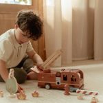 Little Dutch: drewniane autko wóz strażacki - obrazek 2