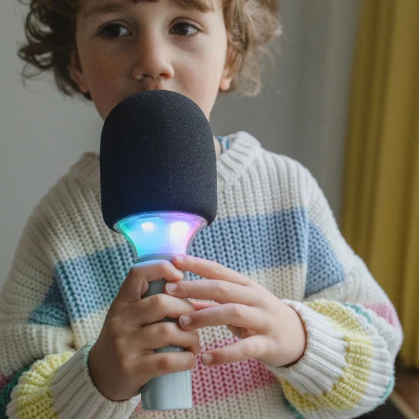 16_d39826a5-6658-4377-a7ba-0d7bd2688474 Kidywolf: Kidymic mikrofon do karaoke z modulacją zielony - obrazek 2