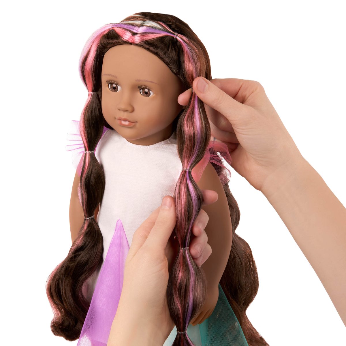 Our Generation: lalka TANIA 46cm – z regulowanymi włosami i kolorowymi pasemkami - obrazek 3