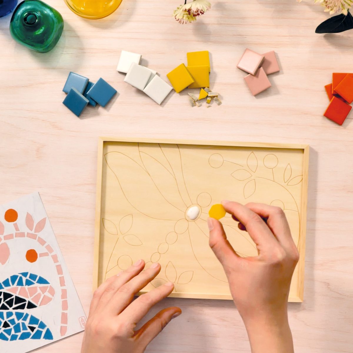 Djeco: AGA Atelier 72 zestaw ART mozaika 15+ - obrazek 3