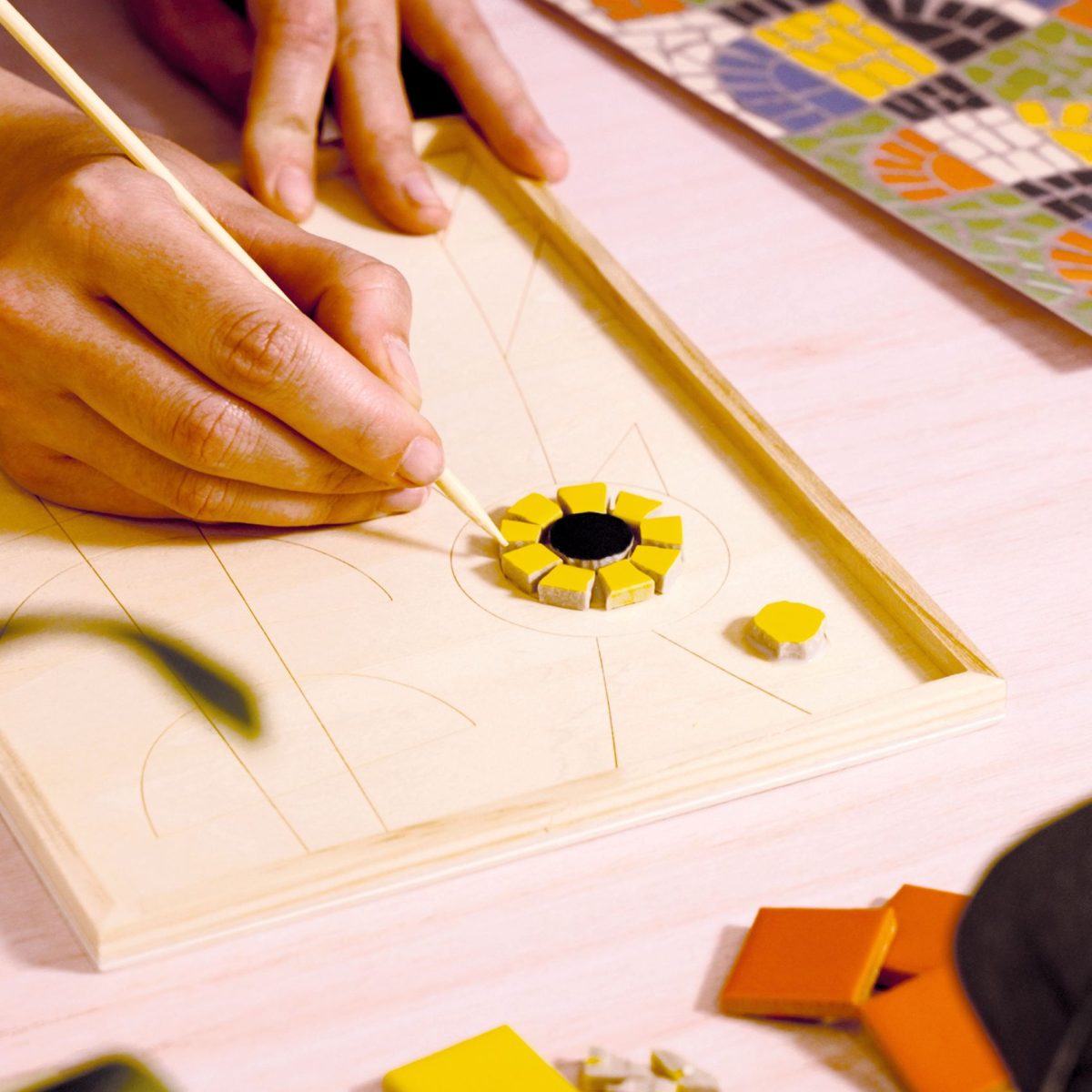 Djeco: AGA Atelier 73 zestaw ART mozaika 15+ - obrazek 4