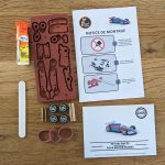 Croc Toys®: zestaw DIY Drewniany pojazd Formuła 1 - obrazek 2