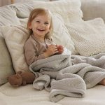 BabyOno: Kocyk bawełniany z ociepleniem szary 75×100 cm - obrazek 3