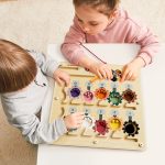 TOPBRIGHT: labirynt magnetyczny Pracowita Pszczółka 36m+ - obrazek 2