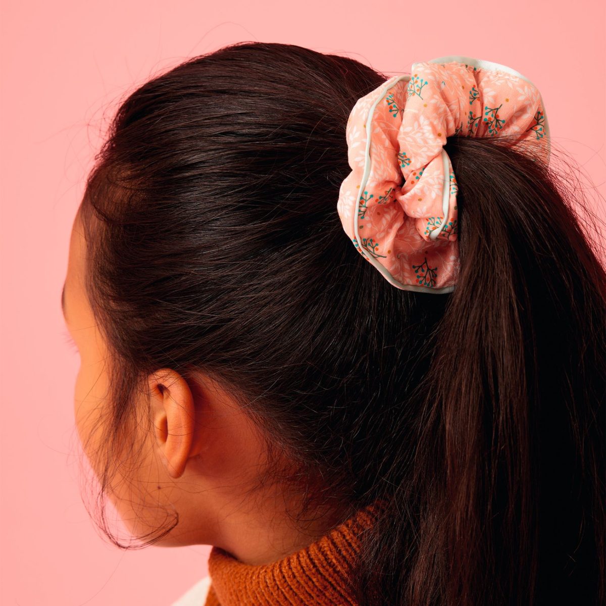 Djeco: Gumka scrunchie FLEUR - Kolekcja PLUME - obrazek 2