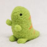 AGNA WOOL ART: Ufilcuj go sam! Zestaw do filcowania T-rex - obrazek 2
