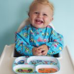 Tyrrell Katz: Trucks - Wodoodporny śliniaczek z długim rękawem - obrazek 2