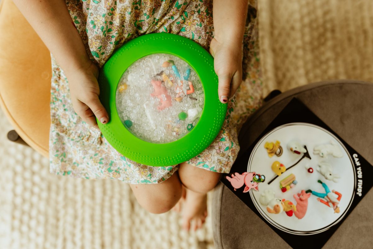 Jellystone, Sensoryczny dysk z figurkami A-Ku-Ku! Peekaboo Farma - obrazek 3