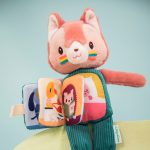 Lilliputiens Przytulanka z książeczką Kotka Jeanne 6 m+ - obrazek 2