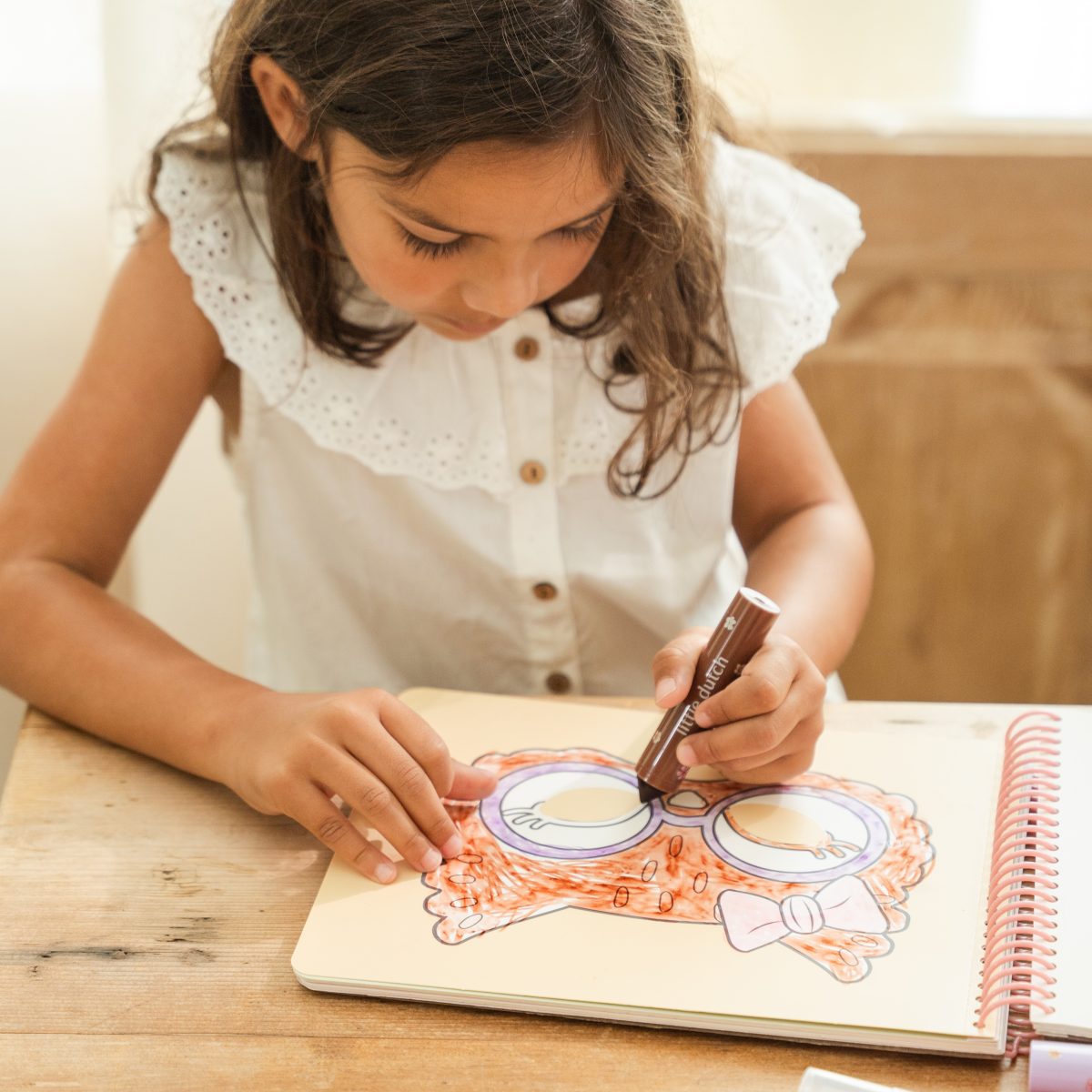 Little Dutch: kreatywny zeszyt z nożyczkami Rosa & Friends - obrazek 6