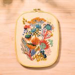 Djeco: AGA Atelier 10 - zestaw artystyczny haft koralikowy 15+ - obrazek 5