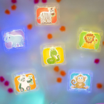 Glo Pals, Kostki sensoryczne świecące w wodzie 6 sztuk - Zwierzęta - obrazek 2