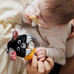 BabyOno: Grzechotka kontrastowa MOUSE - obrazek 2