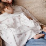 Babyono: Pieluszki muślinowe marszczone, super miękkie - beżowe - obrazek 3