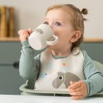 Done by Deer Śliniak Silikonowy z Kieszonką Celebration Sand - obrazek 2