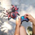 Terra by Battat: Zdalnie sterowany PAJĄK TARANTULA czerwona 6+ - obrazek 3