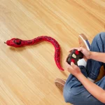 Terra by Battat: Zdalnie sterowany WĄŻ BOA / RAINBOW BOA 6+ - obrazek 6