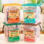 Terra by Battat: Zestaw zwierząt z AKCESORIAMI 60 el. - PREHISTORIA Świat DINOZAURÓW - obrazek 9