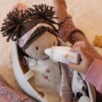 Little Dutch: miękka lalka Baby Evi - obrazek 2