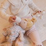 Little Dutch: miękka lalka Julia 40 cm - obrazek 2