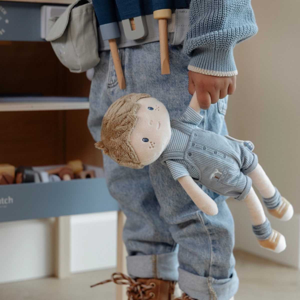 Little Dutch: miękka lalka Jim 35 cm - obrazek 2