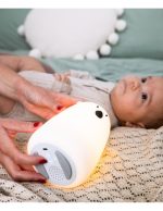 Rabbit & Friends: Miś Duży Lampka Silikonowa z Głośnikiem, Biała - obrazek 2